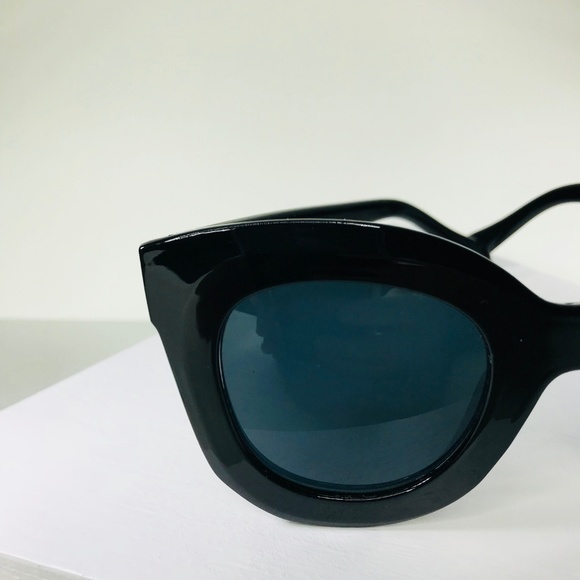 🆑 Square Cat Eye Sunglasses in Black - Picture 3 of 8